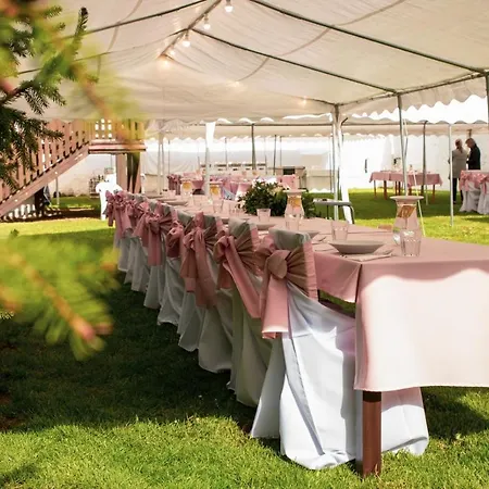 Stamberk Hotel *